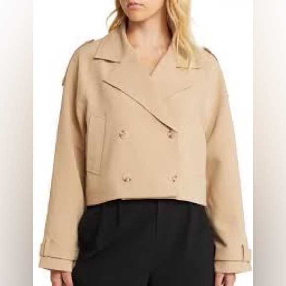 Laundry By Shelli Segal Jackets & Blazers - NWT Laundry By Shelli Segal Notch Lapel Epaulet Coat Cropped in Camel XL
